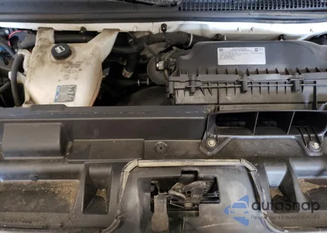 2022 Chevrolet Express G2500 z USA, uszkodzony, nr VIN 1GCWGAFP2N1196203